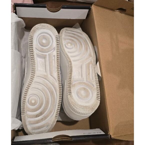 Nike Air Force 1 Sage Low in White – EUC in Box Size 8 - Picture 6 of 8